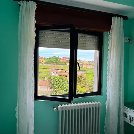 El Castañu De Maison d'hôtes Cue