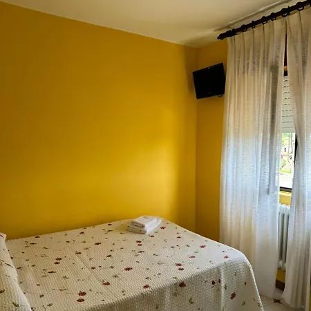 El Castanu De Guest house *